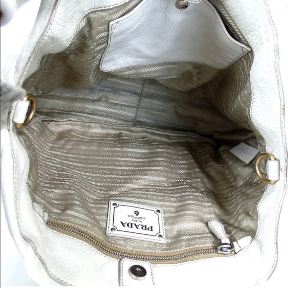 Authentic Prada Saffiano leather satchel two way - Picture 5 of 8